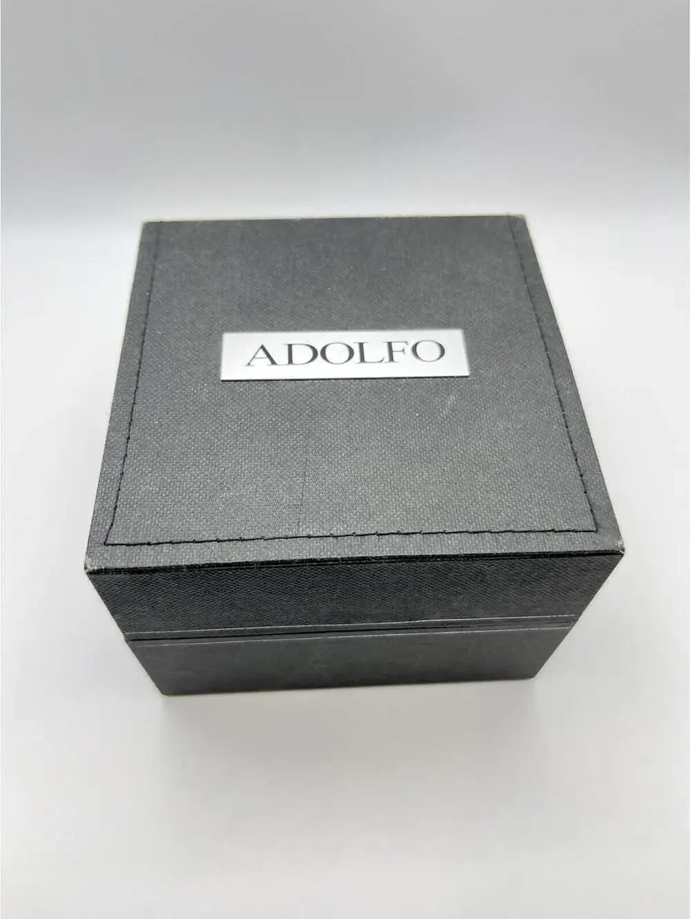 ADOLFO Men’s Watch World Map Black and white Quartz New in box Works